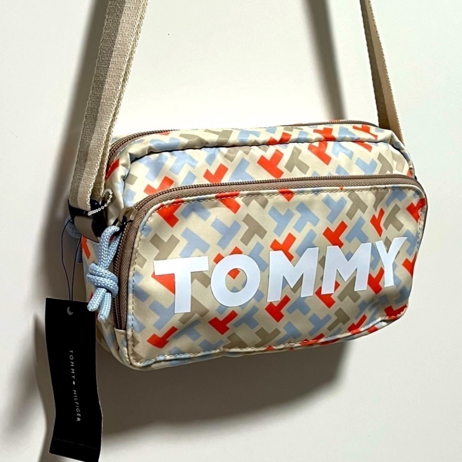 Tommy Hilfiger Cory Ii Stone Adjustable Strap Double Zip Camera Crossbody Bag